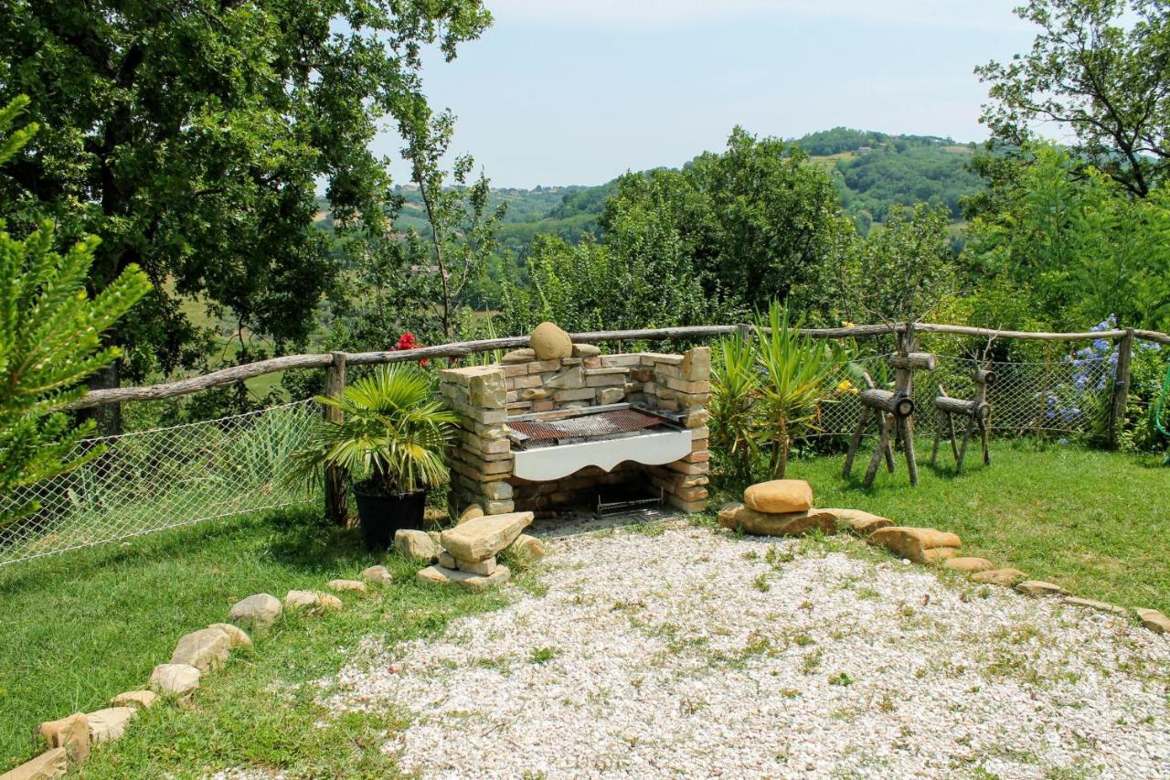 La Rupe Del Falco Monteciccardo Exterior foto